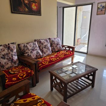 MENLO HOMES SOFA 2BHK